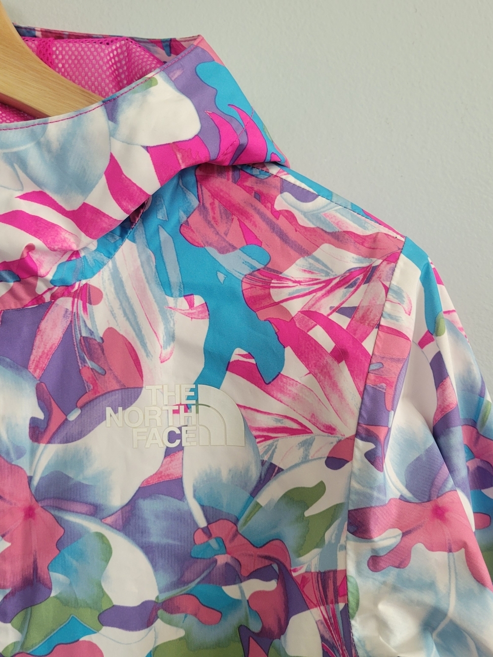 EUC The North Face Girls' Zipline Hooded Rain Jacket SZ Girls M Floral Camo - Picture 5 of 15
